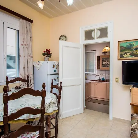 別荘 Christina's House